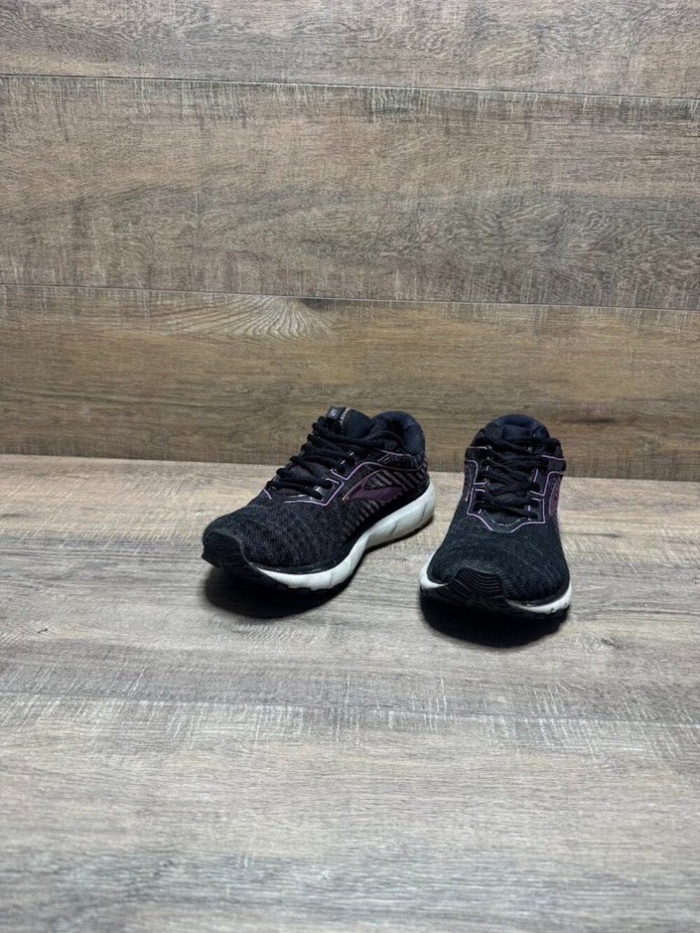 Brooks Ghost 12 Black/Purple Athletic Shoes Women's Size 8